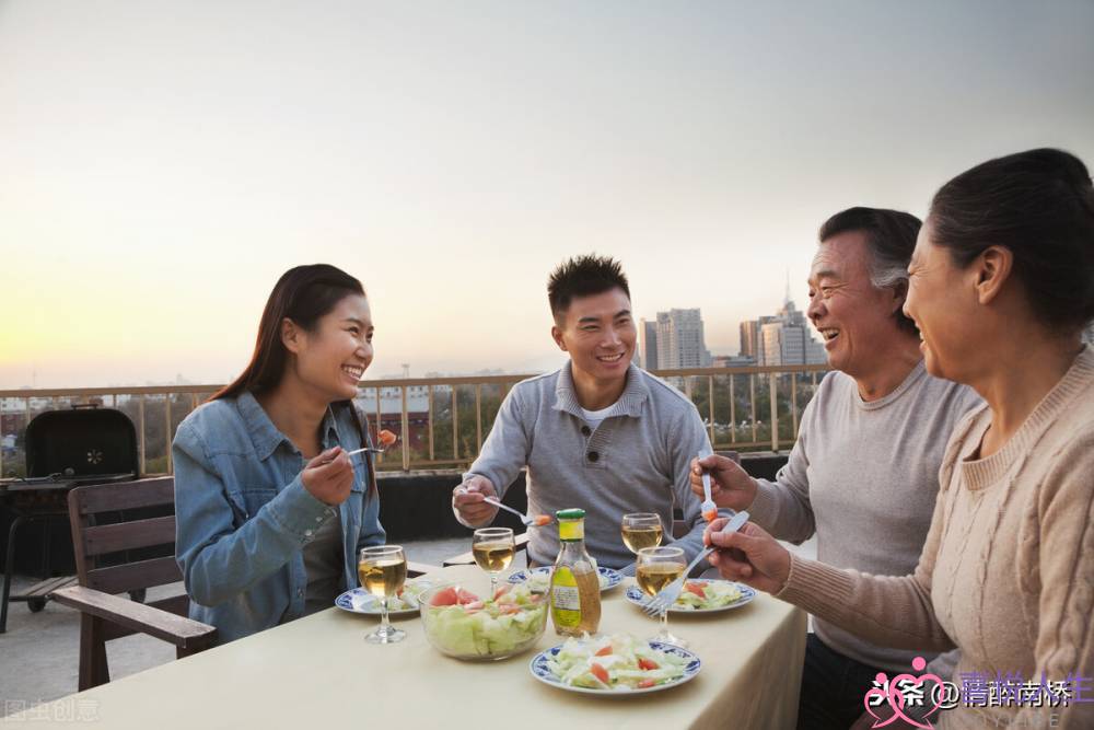 子女在冷战闹离婚，父母要做三件事，能让子女回心转意